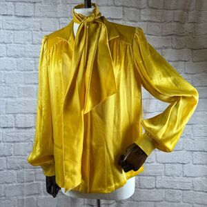 VTG Roberto Avolio Yellow Silk Women's Blouse And Scarf Made In Italy Sz 42 US 6